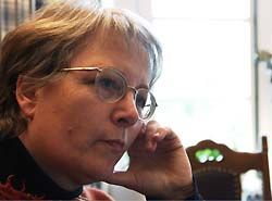 Einkommen-Zufriedenheit-Unzufriedenheit-Einkommenszufriedenheit-Arbeitsbedingungen-Arbeitsplatzsicherhei-Leiharbeiter-freie Dienstnehmer-Verwaltung-Unterrichtssektor-Arbeiter-Handel-Arbeitnehmer-armutsgef�hrdet-Betrieb-Unternehmen-Optimismus-Pessimis