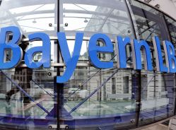 BayernLB-Hypo-Alpe-Adria-Kaufvertrag-Gew�hrleistungsanspr�che-unrichtig.unvollst�ndig- irref�hrend-Informationen