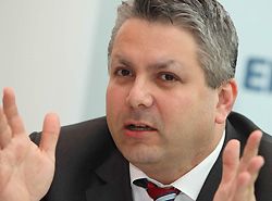Fremdwährungskredite-Konditionen-Euro-Kredit-Fixzinsgarantie-Zinssatz-Erste Bank-Schweizer Franken-Kreditnehmer-Frankenkredit-Fremdwährungsfinanzierung-Kredittilgungsträger-Konvertierung-Kreditumstellung-Spesen-Gebühren-Mindestwechselk