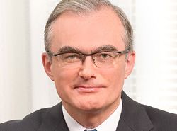 Reiseversicherung-Haushaltsversicherung-Kfz-Versicherung-Rechtsschutzversicherung-VAV-Versicherung-Generaldirektor-Norbert-Griesmayr von der VAV Versicherung-Flugreisen-Flugversicherung-Sky-Europe-Schweinegrippe-Fluglinie-Flughafen-Wien-Pressburg-Bratisla
