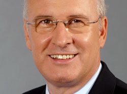 Steueramnestie-Steuersünder-Schwarzgeld-Fiskus-Steuerbehörde-Staatskasse-anonyme Rückführung-Schwarzgeldkonten-Behörden-Finanzministerium-Steuerhinterzieher-Selbstanzeige-Karl Bruckner, Vorsitzender-Fachsenat-Steuerrecht-Finanzpor