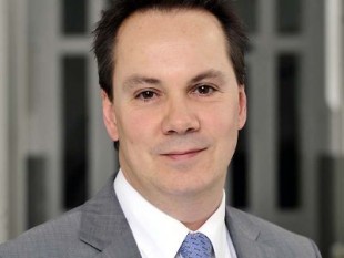 Ungarn-Notenbank-Finanzlage-Banken-Kreditinstitute-Schuldenkrise-Euro-Länder-Eurozone-Geld-Ministerpräsident-Viktor Orban-Niedergang-Eiserner Vorhang-Staatsverschuldung-Bruttoinlandsprodukt-BIP-Budgetsaldo-Defizit-öffentliche Haushalte-Fori