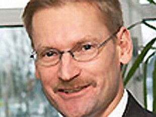 Versicherungen-Quelle Versicherungen-Quelle-Risiko-Lebensversicherung-Sterbegeld-Er- und Ablebensversicherung-Pensions-Versicherung-Pflegerenten-Versicherung-Unfall-Versicherung-Hanns-Ulrich Brockhaus-Vorstandsdirektor-Kfz-Versicherungen-Haushaltsversiche