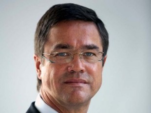 Pflegebedürftiger-Pflegeheim-Tagsätze -Landesrat-Peter Rezar-Burgenland-Heim-Pflegebedürftigkeit-Pflegestufe-Pflegebett-Einkommen-Vermögen-Pflegepatienten-Burgenländisches Sozialhilfegesetz-Hilfe-Ehepartner-Partner einer eingetrag