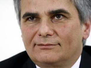 Budgetsanierung-Staatsfinanzen-Bundeskanzler Werner Faymann-SPÖ-Vizekanzler Michael Spindelegger-ÖVP-Staatshaushalt-Beamte-Nulllohnrunde-Aufnahmestopp-öffentlicher Dienst-Exekutive-Justiz-LehrerSteuer-Steuereinnahmen-Umwidmungsabgabe-Spekul