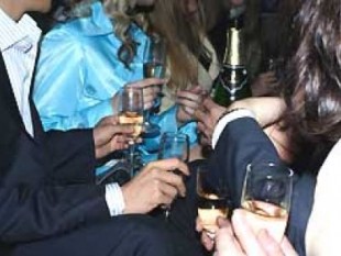Veranstalter-Haftpflicht Sommerparty ohne böses Erwachen Finanzportal Biallo.de