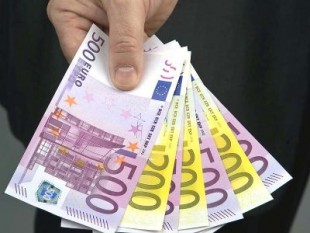 Geldanlage-Anlegen-Anleger-Sparen-Sparer-Ersparnisse-Spargelder-Termingeld-Festgeld-Zinsen-Zinssatz-Verzinsung-Sparzinsen-Banken-Kreditinstitute-Geld-Leitzinssatz-Europäische Zentralbank-EZB-DenizBank-VakifBank-BigBank-Porsche Bank-bankdirekt-Raiffei