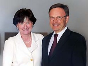 Sparen-Anlegen-Festgeld-Zinsen-Verzinsung-Zinssatz-Laufzeit-Kontoführung-Sparer-Anleger-Ersparnisse-Fixzinskonto-PremiumKonto-Generali Bank-Vorschusszinsen-Gebühren-Weltspartag