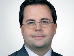 Kfz-Leasing-Auto-Traumwagen-Leasing-Finanzierungsvariante-Privatkunden-Anschaffungskosten-Raten-Fahrzeug-Sicherheitsstandard-Reparaturrisiko-Autohändler-Leasingfinanzierungen-UniCredit Leasing Kalkulator-iPhone-Android-Leasingrate-Gesamtbelastung-Ver