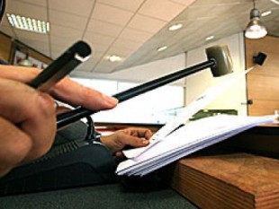 Oberste Gerichtshof-OGH-Oberlandesgericht Wien-Verein für Konsumenteninformation-VKI-Bundesministerium für Arbeit, Soziales und Konsumentenschutz-BMASK-Anleihen-Rendite-Zinsen-Zinssatz-Veranlagung-Anleger-Ausgabeaufschlag-Laufzeit-einseitiges K&