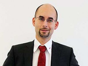 Selbstbedienungs-Foyers-Banken-Harald Stummer-Kurt Ebner-BAWAG P.S.K.-Diebe-Gefahren-Selbstbedienungsgeräte-Karte-PIN-Risiko-Geld-Geldbörse-PIN-Eingabe