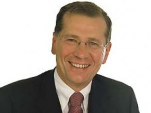 Finanzmarkt-Spekulanten-Aktionäre-Verlierer-Fleiß-Spekulationen- Verluste-Aktienmarkt-Aktien-Wertpapiere-Volksweisheit-Stimmungsmache-Kurse-Anleger-Unternehmen-Kursblatt-Umsatzentwicklung-Gewinn-Buchwert-Hauptversammlung-Management- Information