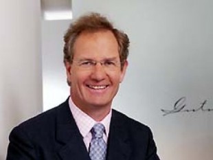 Private Banking -Bank Gutmann-Bank-Kreditinstitut-Niederlassung-Prag-Unternehmer-Familien-Firmen-Privatkunden-Anwaltskanzleien-Steuerkanzleien-Sportler-Künstler-institutionelle Kunden-TomáÂ Kon&#269;ický-Deutschen Bank Österrei