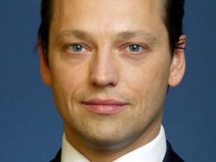Rohstoffmärkte-Rohstoffe-Manfred Schraepler-db funds-Fondstochter-Deutsche Bank-DB-Agrarrohstoffe-Sojabohnen-Mais-Weizen-Edelmetalle-Zyklen-DB Platinum Commodity Euro Fund-Rohöl,-Aluminium-Kupfer-Gold-