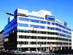 Bausparen-Raiffeisen Bausparkasse-Sparen-Anlegen-Sparer-Anleger-Sparprodukt-Bausparguthaben-Bauspardarlehen-Darlehen-Kredit-Laufzeit-Zinsen-Verzinsung-Bausparprämie-Rendite-Sparbuchverzinsung-Eltern-Großeltern-Kinder-Enkel-Enkelkinder-Mietimmob