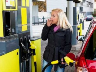 Energie-Rekordpreise bei Treibstoffe-Rekordpreise-Tanken-Autofahrer-Spritpreise-Strom-Gas-Strompreise-Gaspreise-E-Control-Martin Graf-Walter Boltz-Spritpreisrechner-Tankstellen-Tankstellenbetreiber-Superbenzin-Superbenzinpreise-Diesel-Dieselpreis-Haushalt