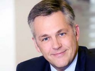 Zinsen-Leitzins-Kreditzinsen-Unternehmen-Europäische Zentralbank-EZB-Finanzierungskosten-Investitionsentscheidungen-Schuldenkrise-Geschäftsklima-Kredite-Bonität-Sicherheiten-Kreditfinanzierung-Kreditzinsen-Zinssenkung-Sparneigung-Sparzinsen