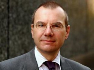 Jugendliche-Versicherungen-Finanzwissen-Schulen-Schüler-Versicherungsverband-Finanzbildung-Eltern-Haushaltversicherung-Pension-Pensionsvorsorge-Allianz Gruppe-Konsumenten-Verbraucher